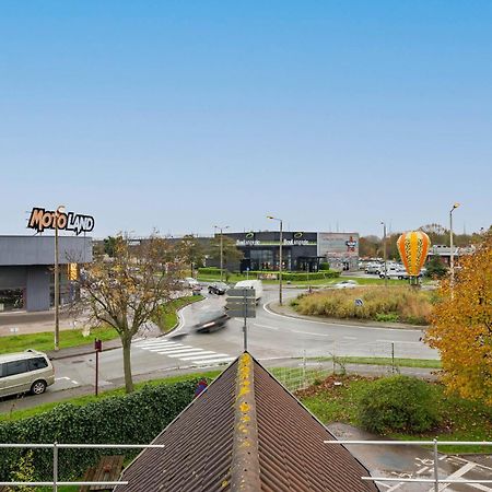 B&B Hotel Calais Centre St Pierre Exterior foto