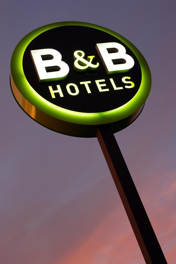 B&B Hotel Calais Centre St Pierre Exterior foto