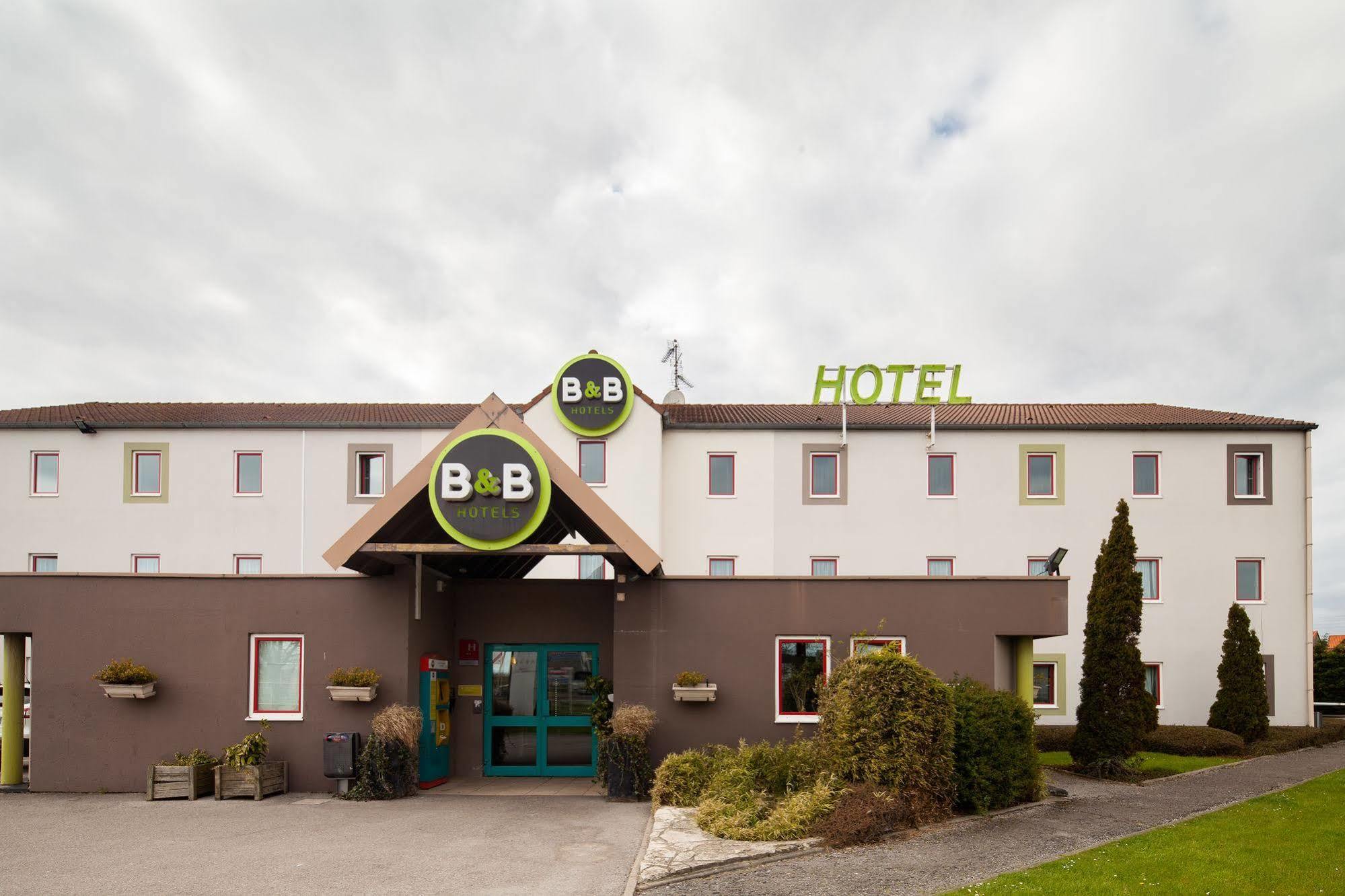 B&B Hotel Calais Centre St Pierre Exterior foto